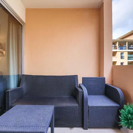 Lx102 T2 Balcon & Piscine - A 2 Pas Des Plages